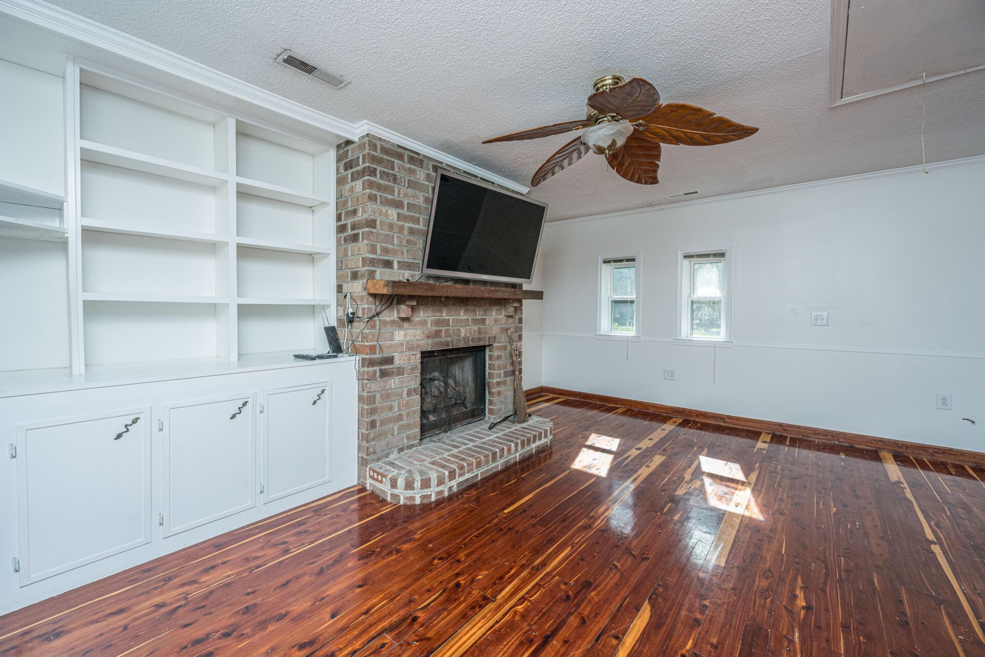 427 Parkdale Drive Photo 13