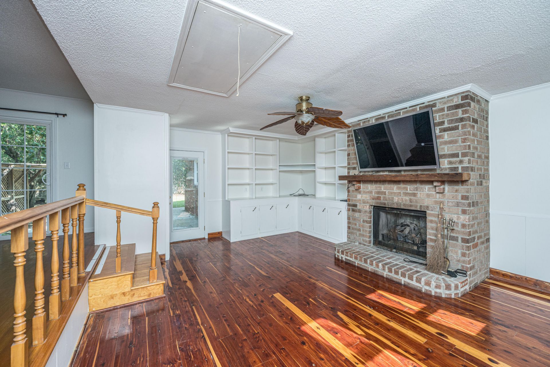 427 Parkdale Drive Photo 14