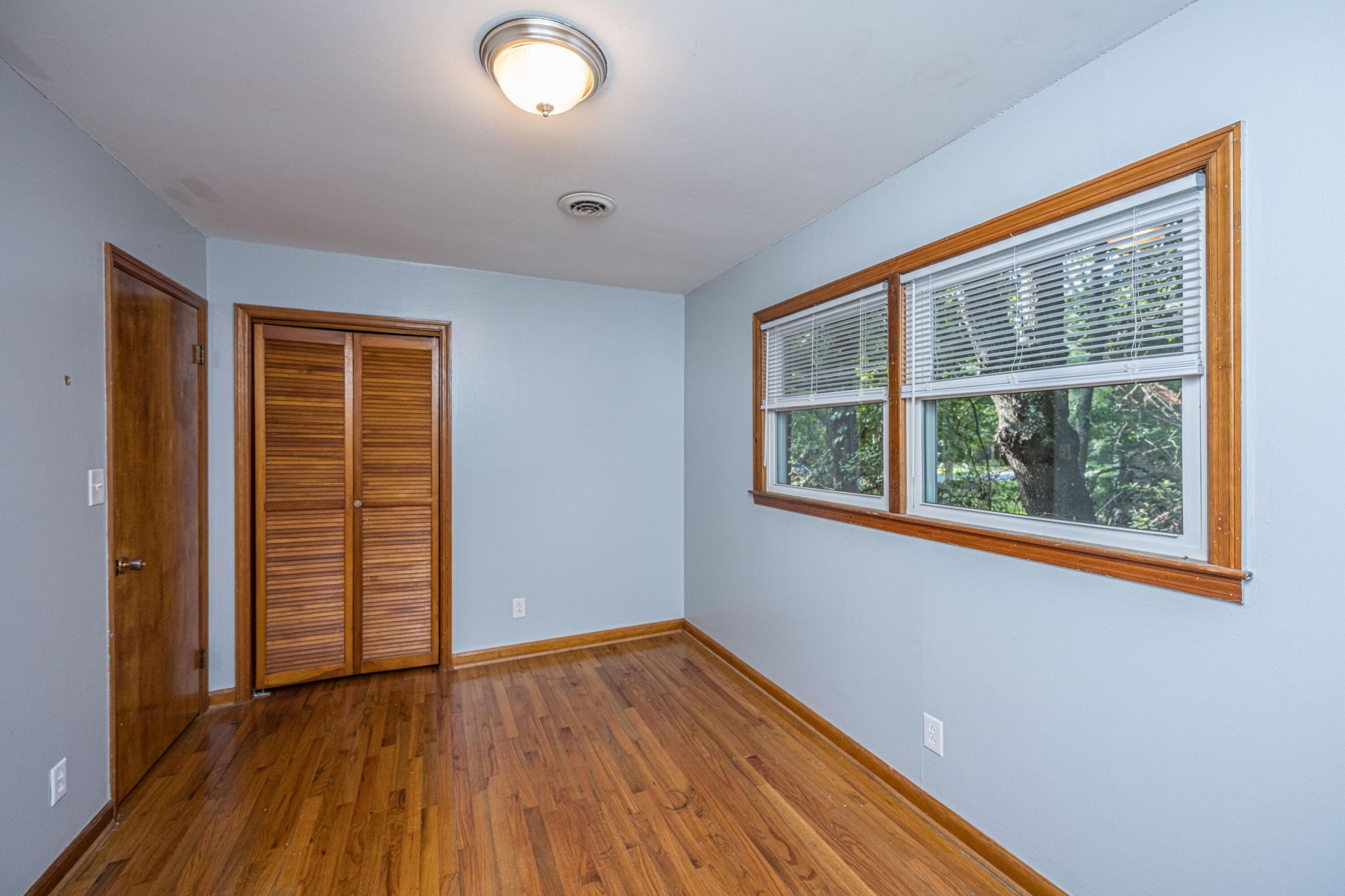 427 Parkdale Drive Photo 21