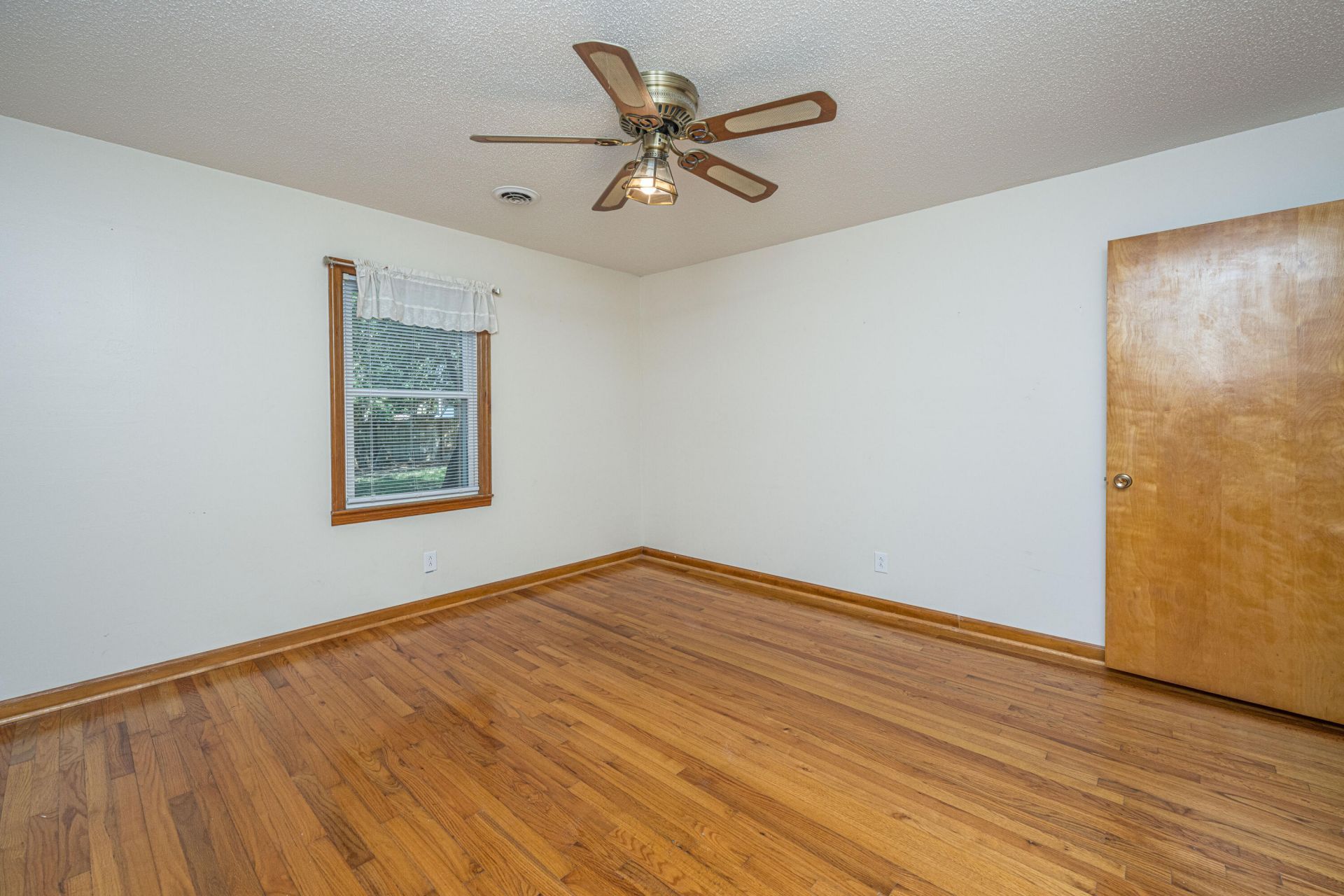 427 Parkdale Drive Photo 29