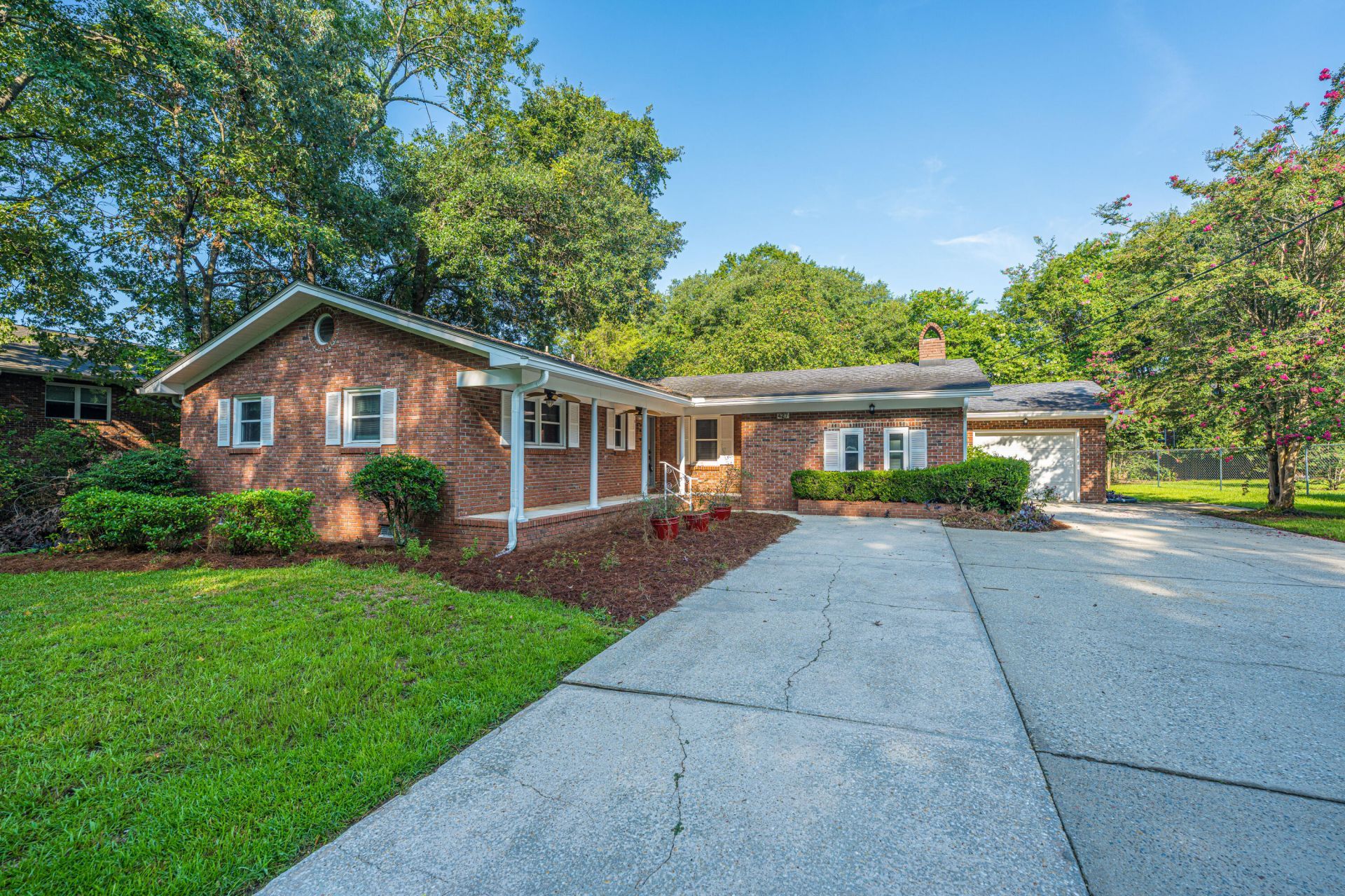 427 Parkdale Drive Photo 42
