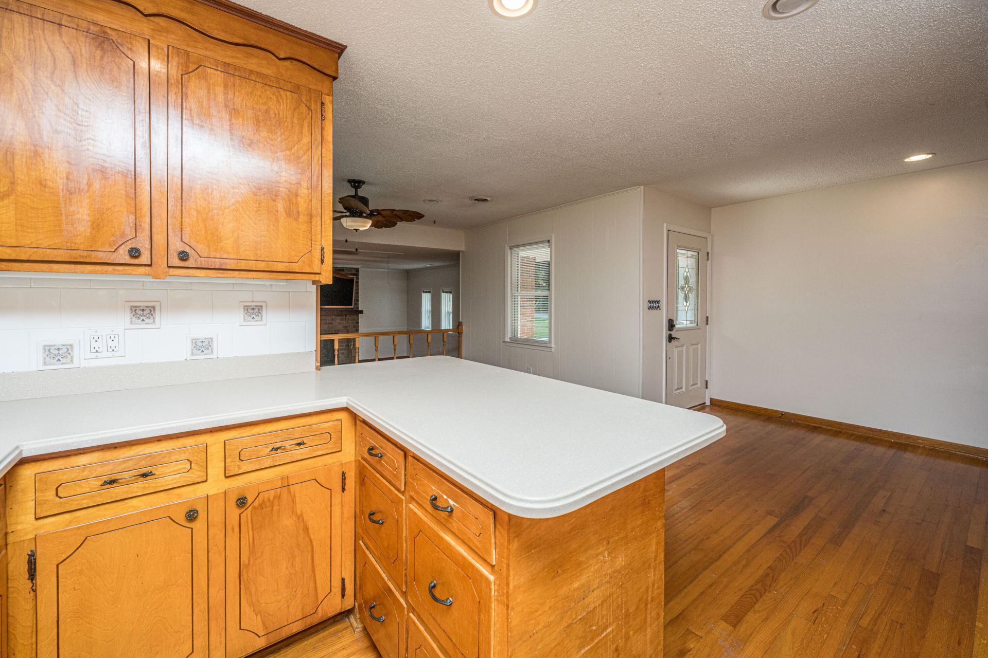 427 Parkdale Drive Photo 9