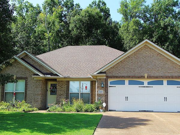 27 Reflection Cove , Jackson, TN 38305