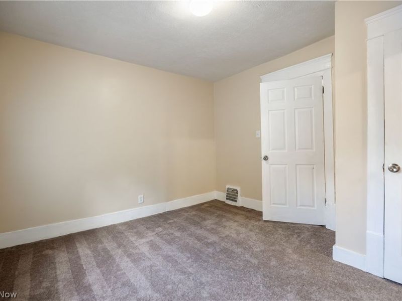 1152 Manning Avenue, Akron, OH 44307 Photo 12