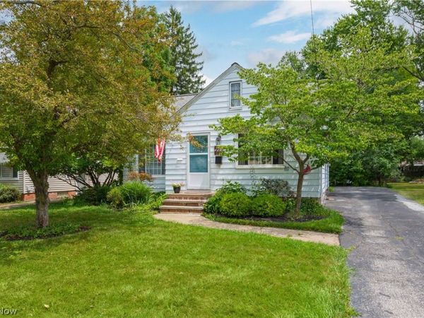 4089 W 229th Street , Fairview Park, OH 44126