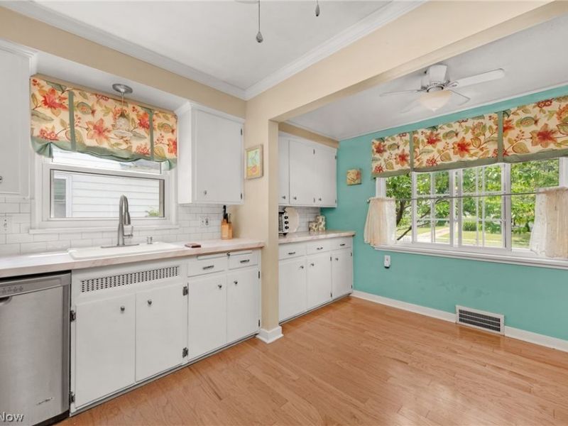 4089 W 229th Street, Fairview Park, OH 44126 Photo 10
