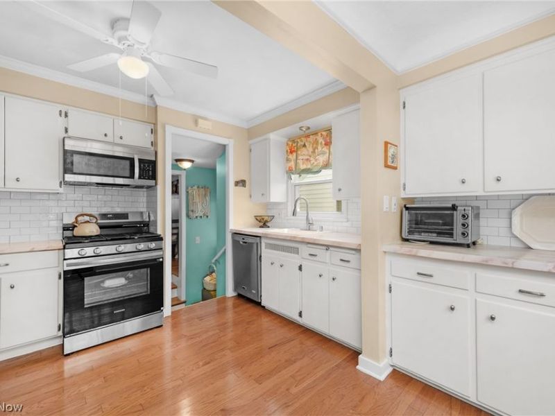 4089 W 229th Street, Fairview Park, OH 44126 Photo 12