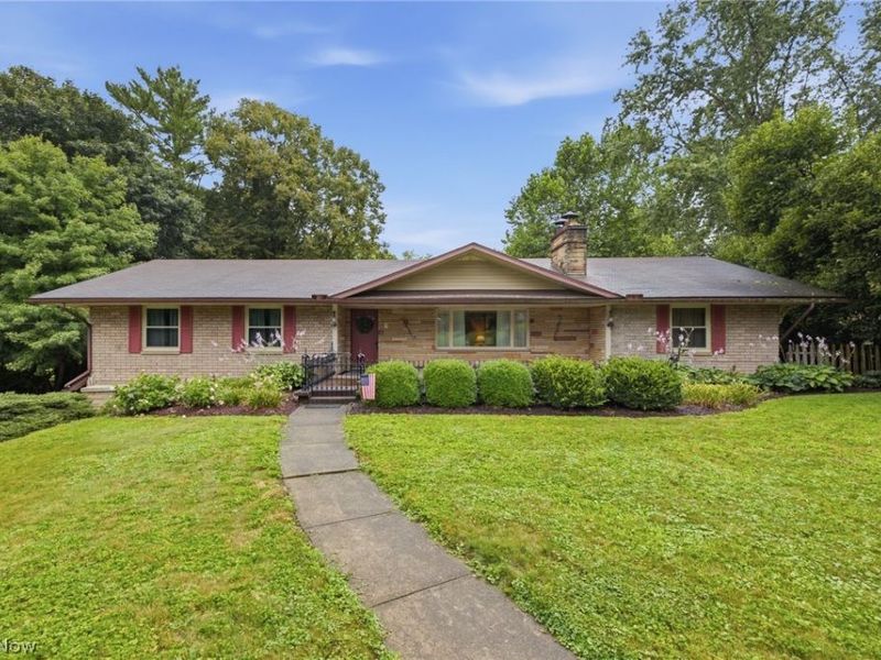 1807 Hanley Road W, Mansfield, OH 44904 Photo 1
