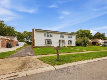 5880 Charlesgate Road, Huber Heights, OH 45424