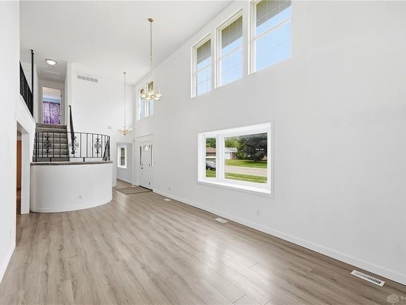 5880 Charlesgate Road, Huber Heights, OH 45424 Photo 17