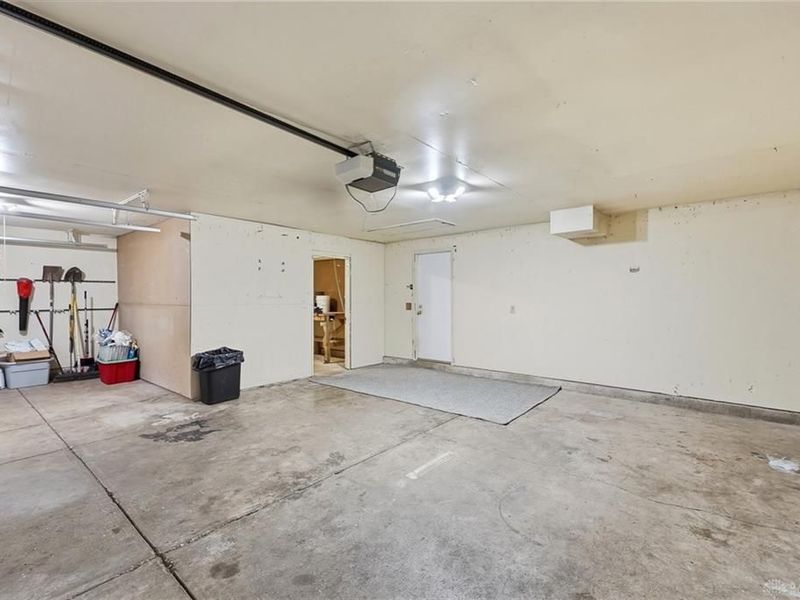 5880 Charlesgate Road, Huber Heights, OH 45424 Photo 31