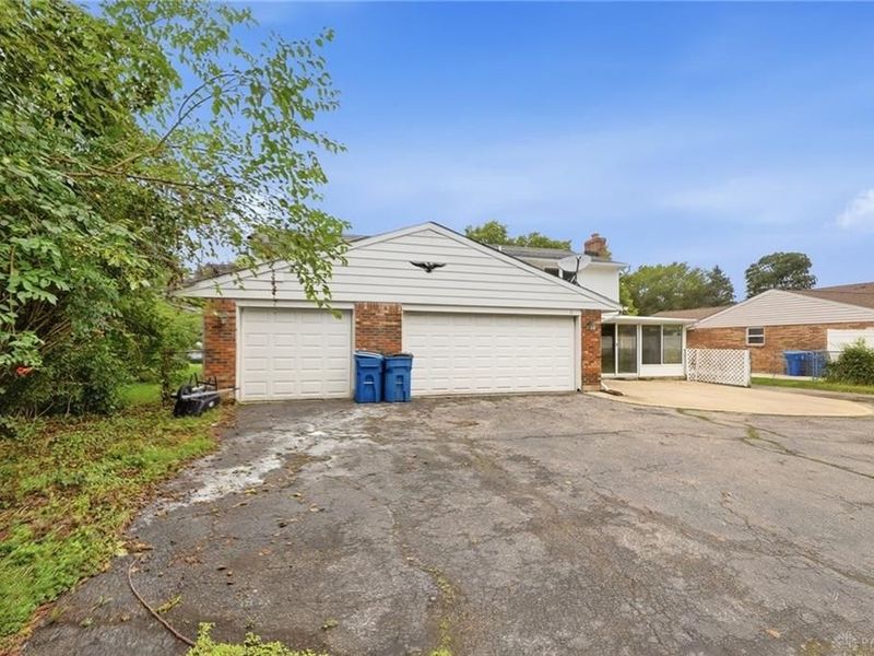 5880 Charlesgate Road, Huber Heights, OH 45424 Photo 37