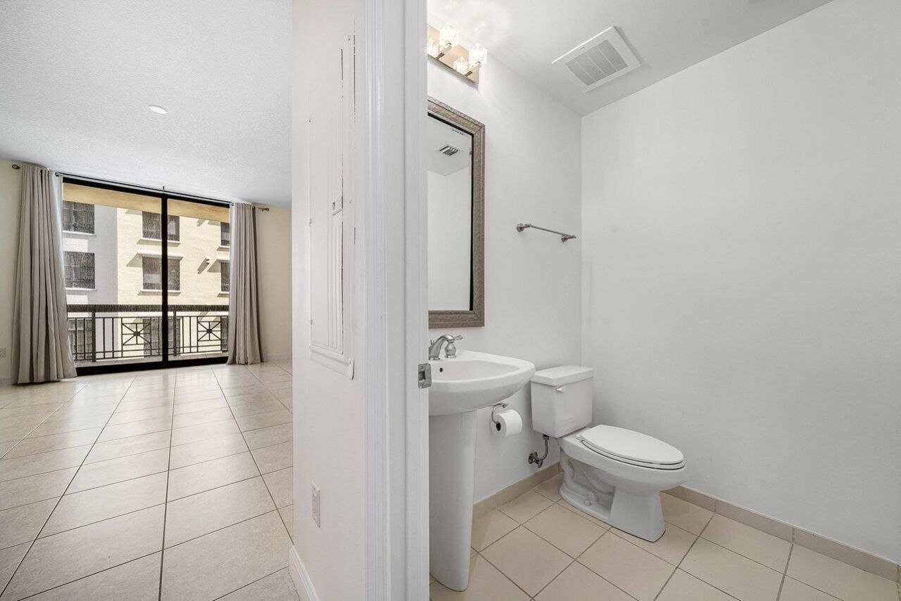 801 S Olive Avenue, Unit 715, West Palm Beach, FL 33401 Photo