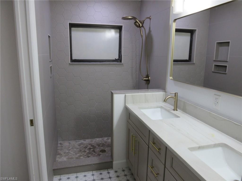 6656 Wakefield Dr, Fort Myers, FL 33966 Photo