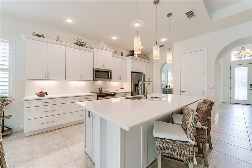 10566 Carena Cir, Fort Myers, FL 33913 Photo