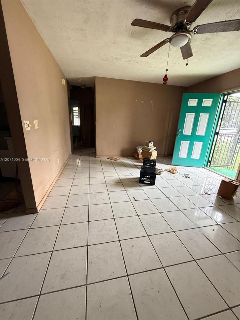 2911 NW 161st St , Miami Gardens, FL 33054 Photo