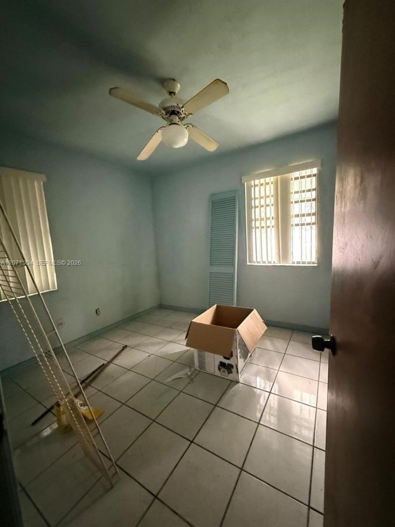 2911 NW 161st St , Miami Gardens, FL 33054 Photo