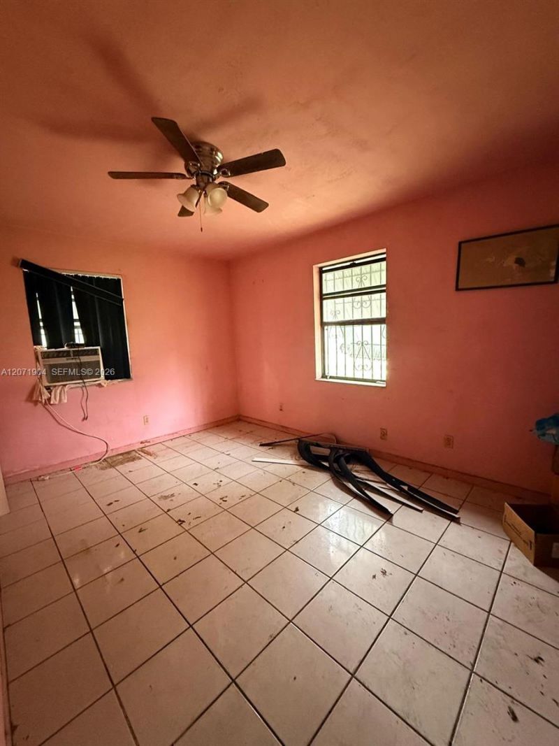 2911 NW 161st St , Miami Gardens, FL 33054 Photo