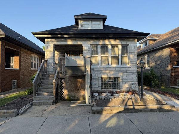 8753 S Laflin Street , Chicago, IL 60620