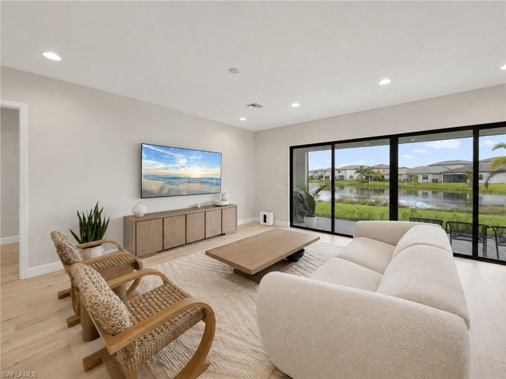20534 Fair Oak Ln, Estero, FL 33928 Photo