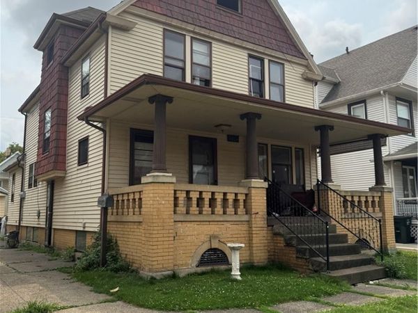 4604 Beta Avenue, Newburgh Heights, OH 44105