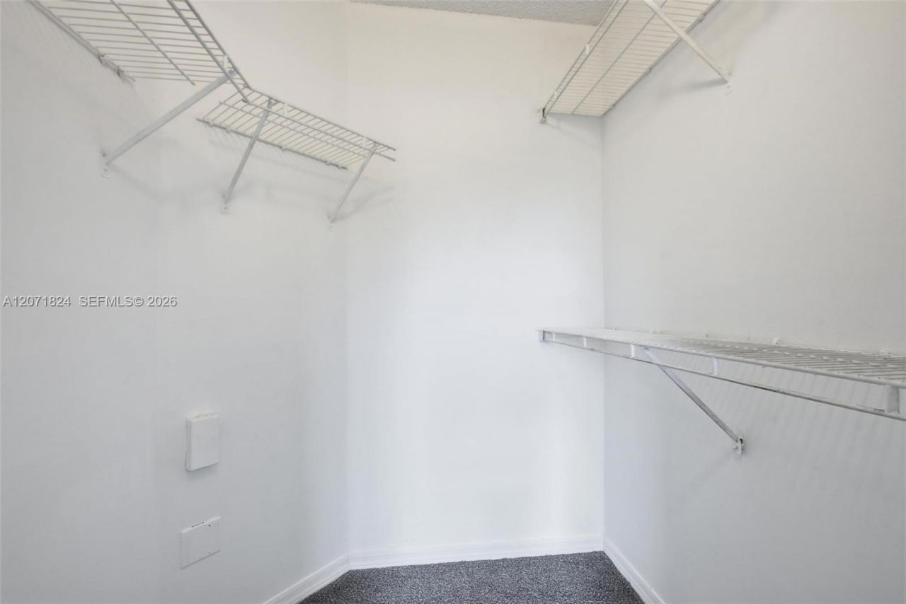 9615 NW 1st Ct, Unit 302, Pembroke Pines, FL 33024 Photo