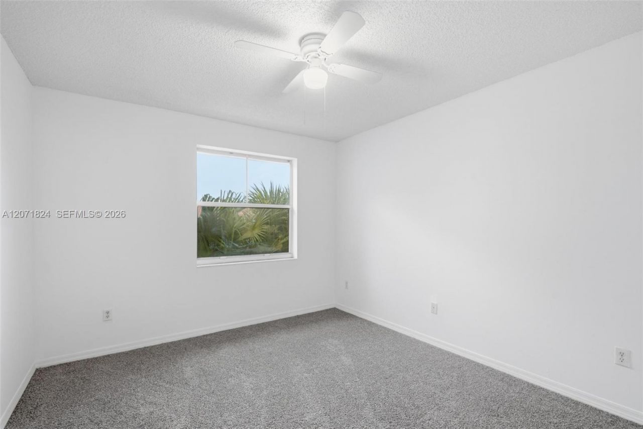9615 NW 1st Ct, Unit 302, Pembroke Pines, FL 33024 Photo