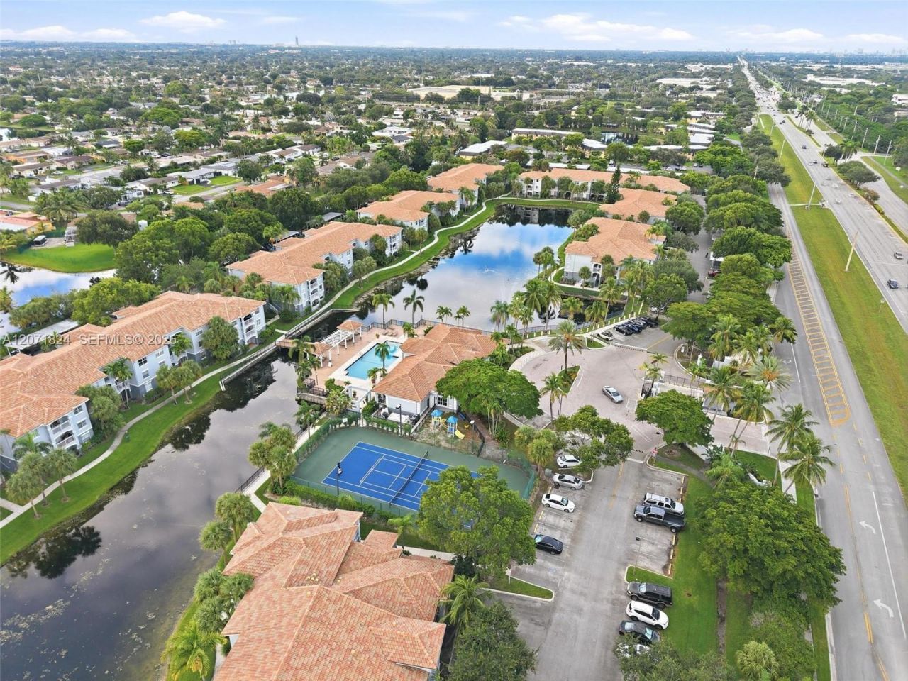 9615 NW 1st Ct, Unit 302, Pembroke Pines, FL 33024 Photo