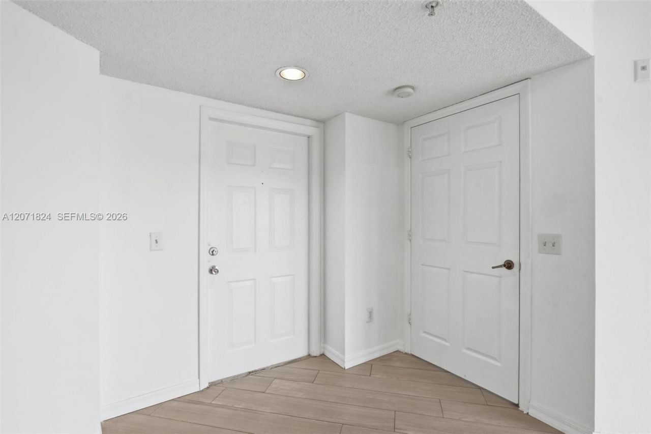 9615 NW 1st Ct, Unit 302, Pembroke Pines, FL 33024 Photo
