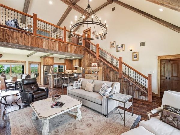 1165 Grandview Drive, Graford, TX 76449