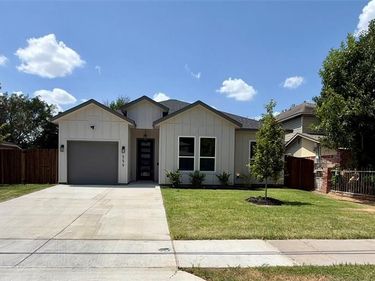 559 Pleasant Vista Drive, Dallas, TX 75217