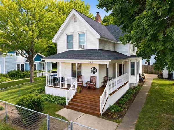304 E Main Street, Boyne City, MI 49712