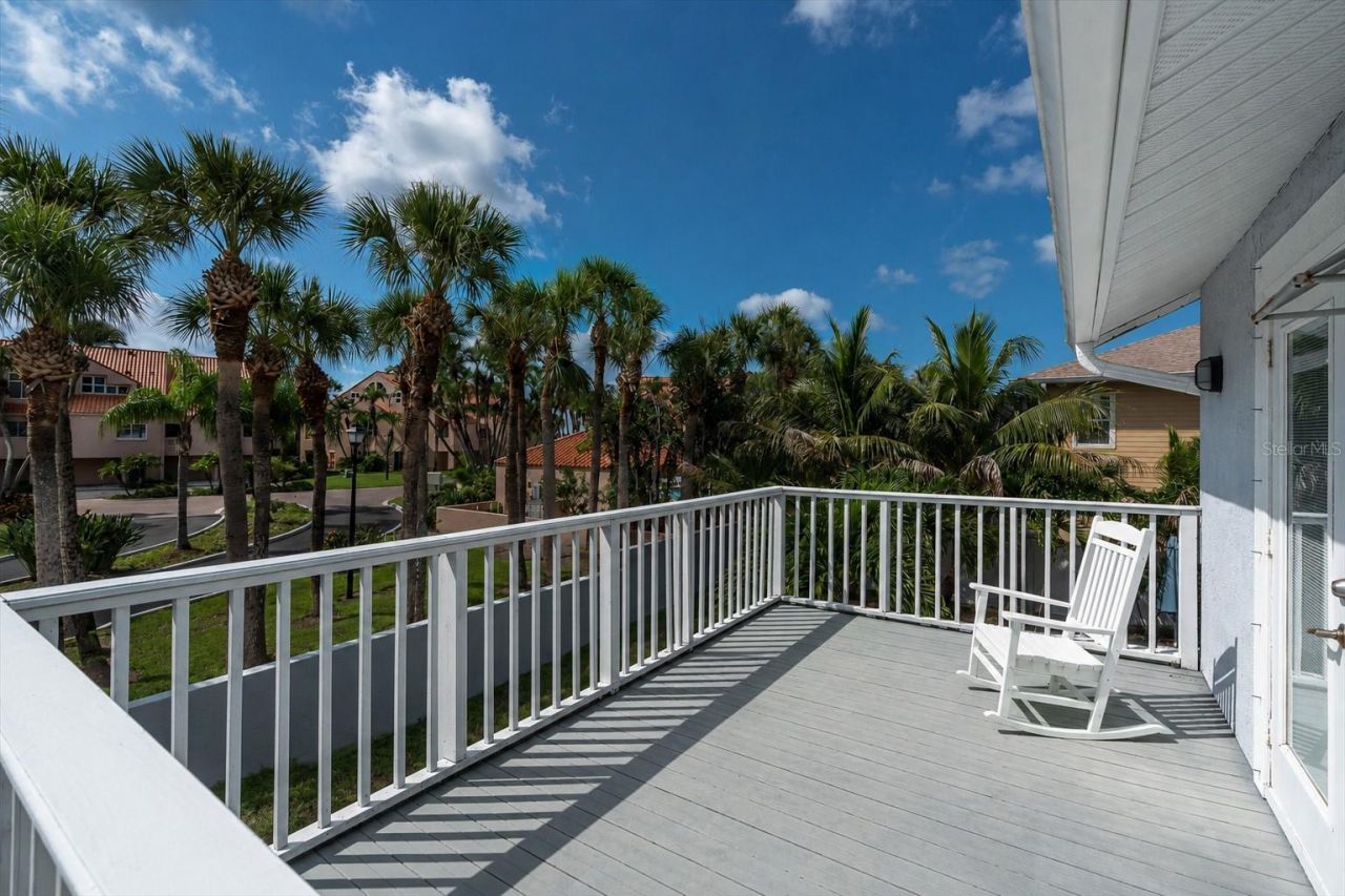 6501 Mockingbird Way S, Gulfport, FL 33707 Photo