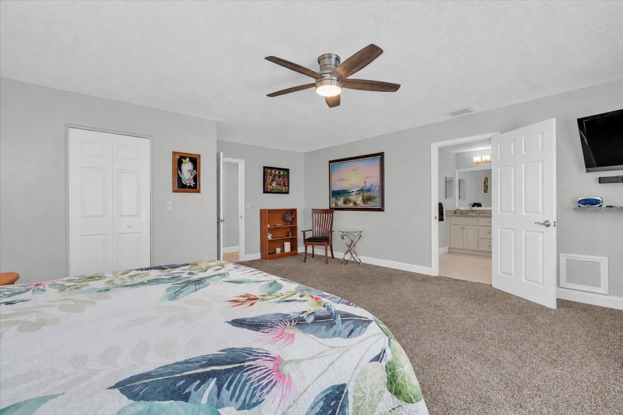 6501 Mockingbird Way S, Gulfport, FL 33707 Photo