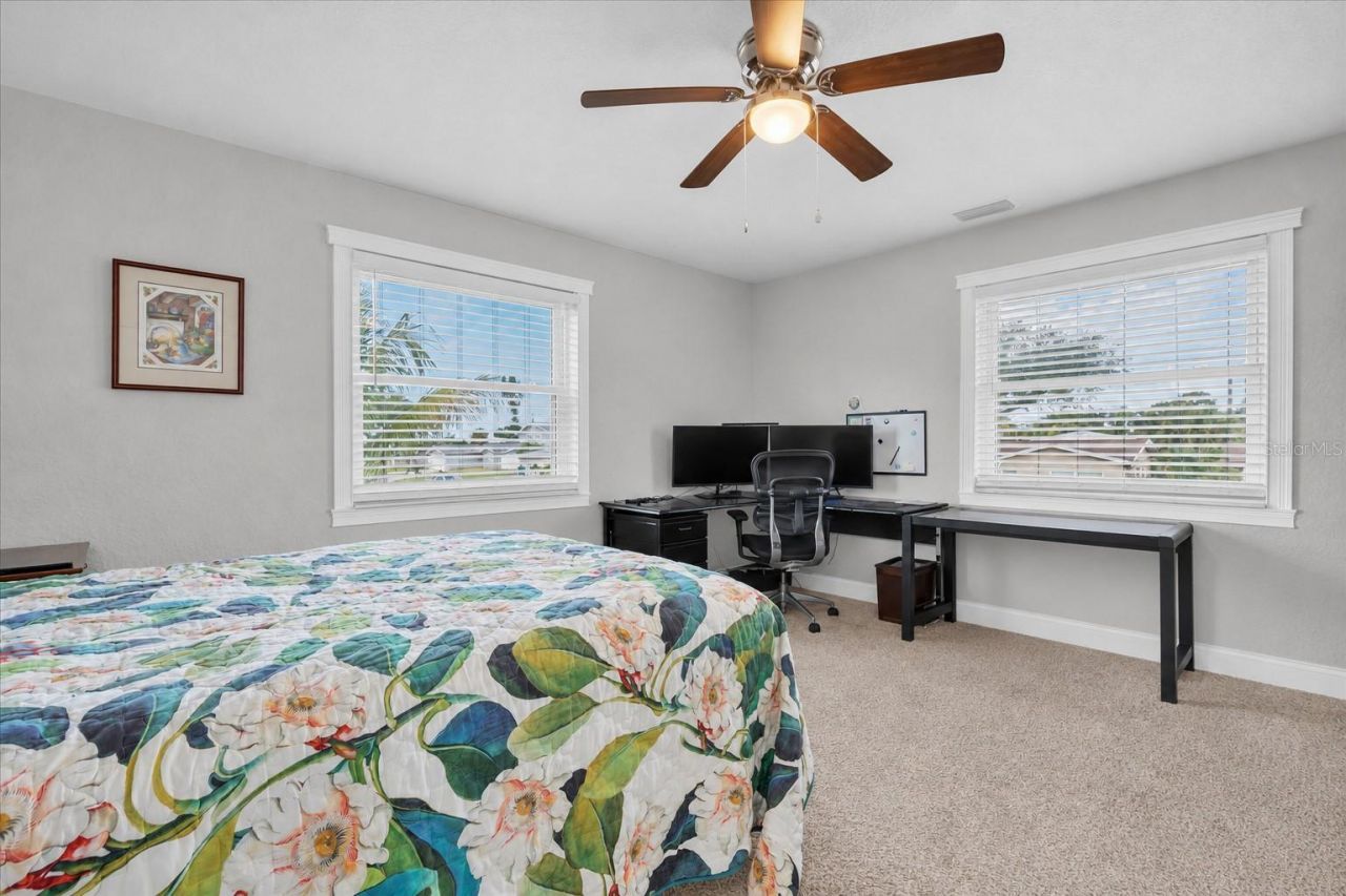6501 Mockingbird Way S, Gulfport, FL 33707 Photo