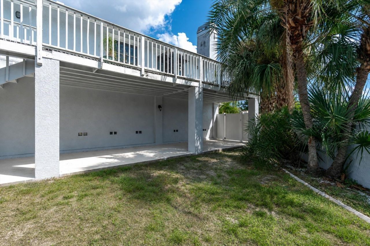 6501 Mockingbird Way S, Gulfport, FL 33707 Photo
