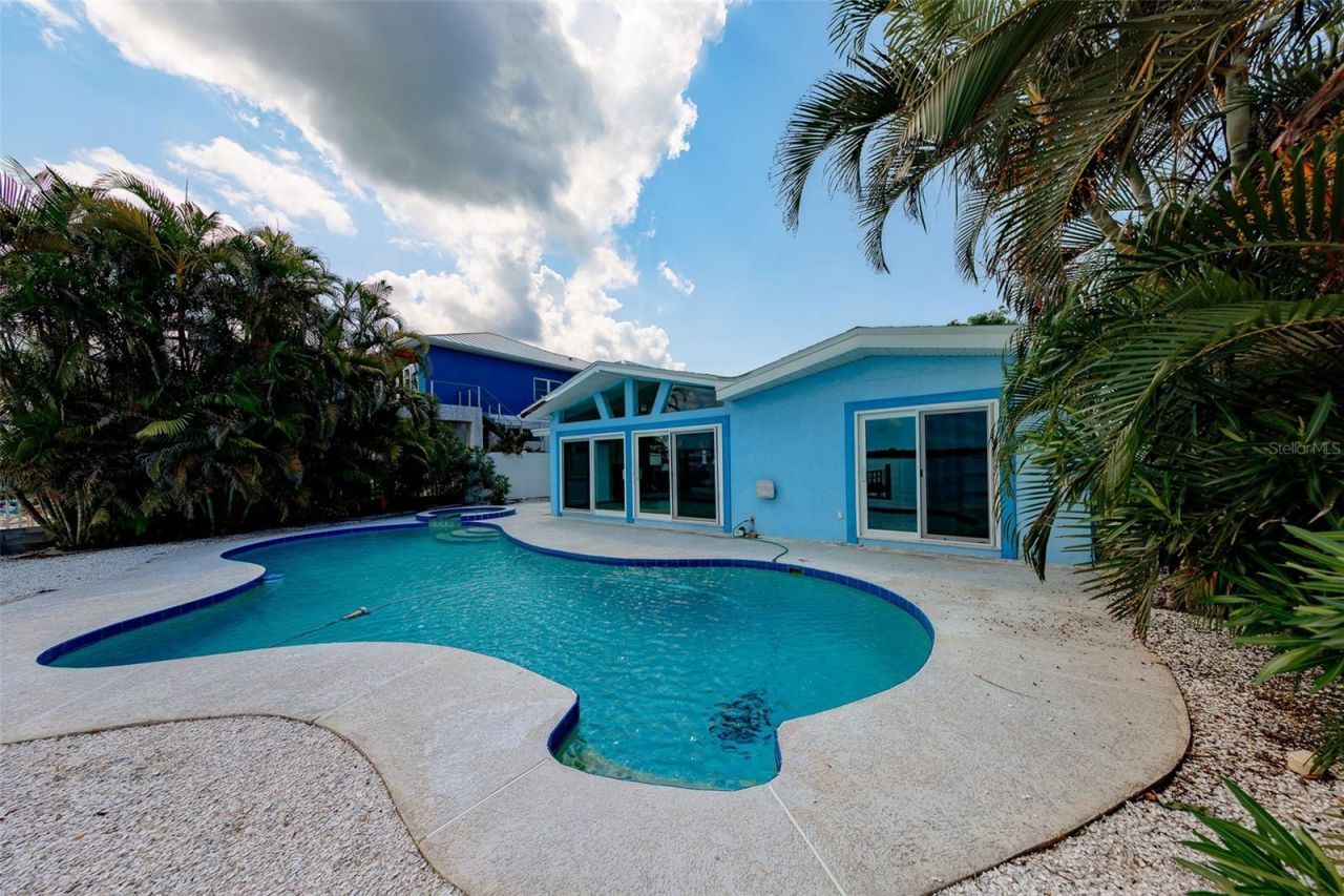 814 Bay Point Drive , Madeira Beach, FL 33708 Photo