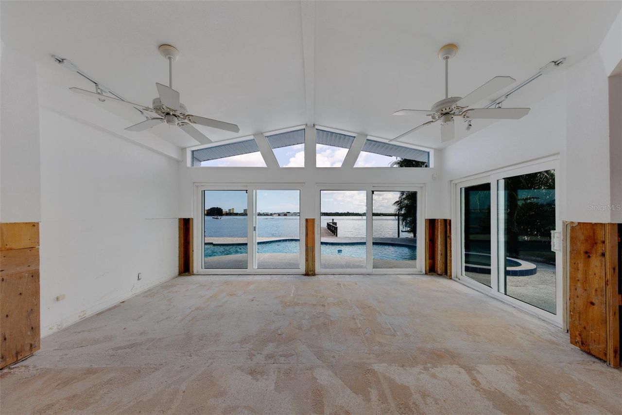 814 Bay Point Drive , Madeira Beach, FL 33708 Photo