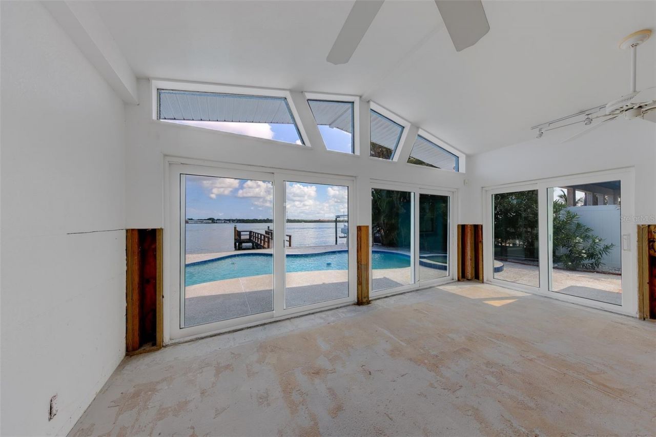 814 Bay Point Drive , Madeira Beach, FL 33708 Photo