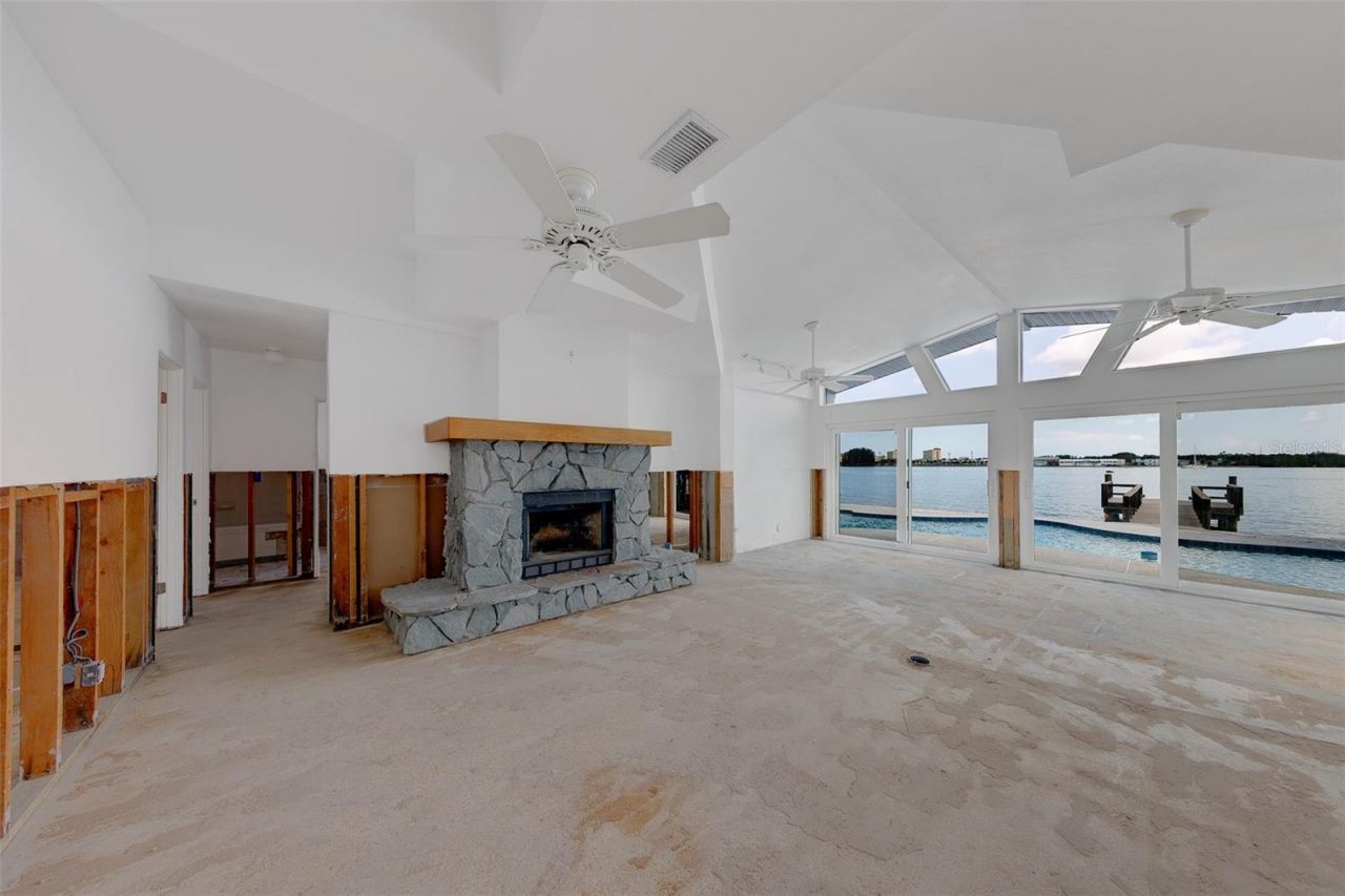 814 Bay Point Drive , Madeira Beach, FL 33708 Photo