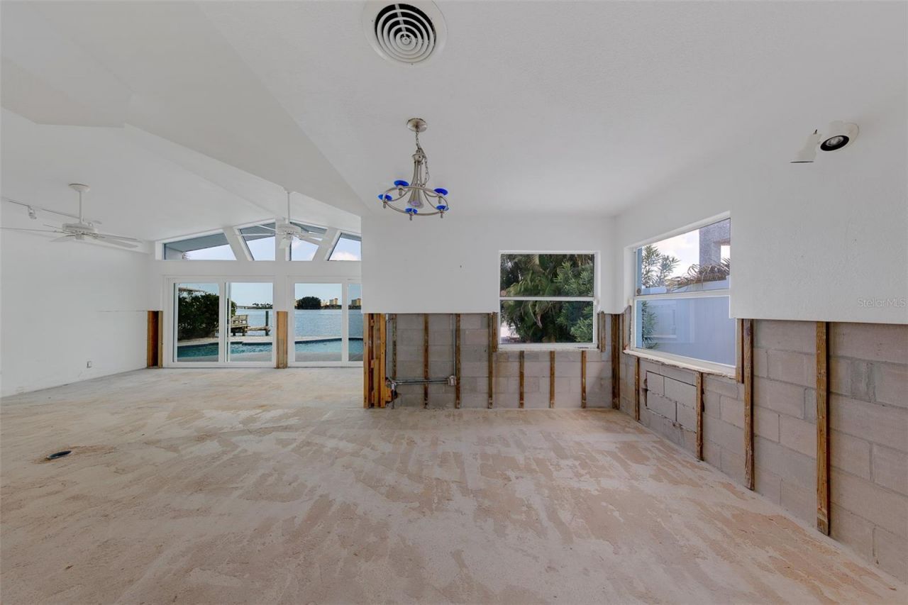 814 Bay Point Drive , Madeira Beach, FL 33708 Photo