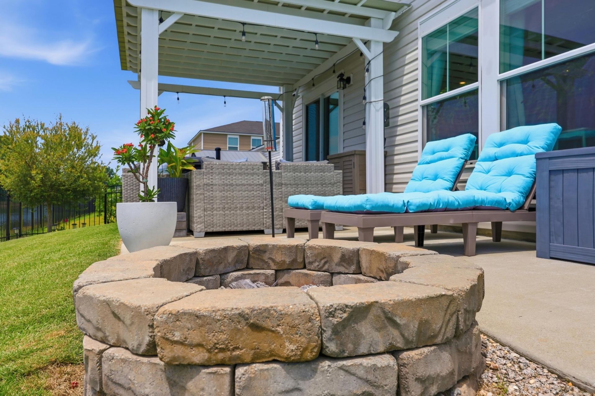 179 S Reindeer Rd. Photo 24