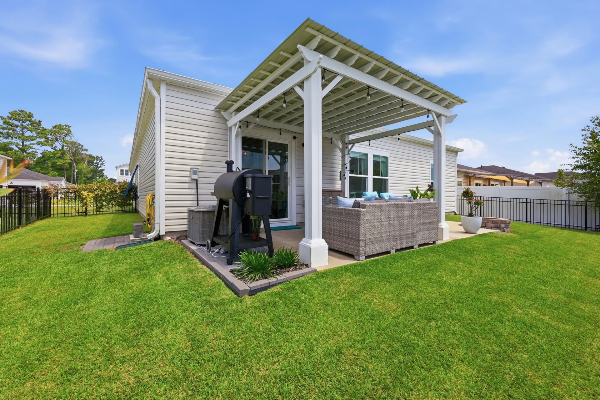 179 S Reindeer Rd. Photo 26