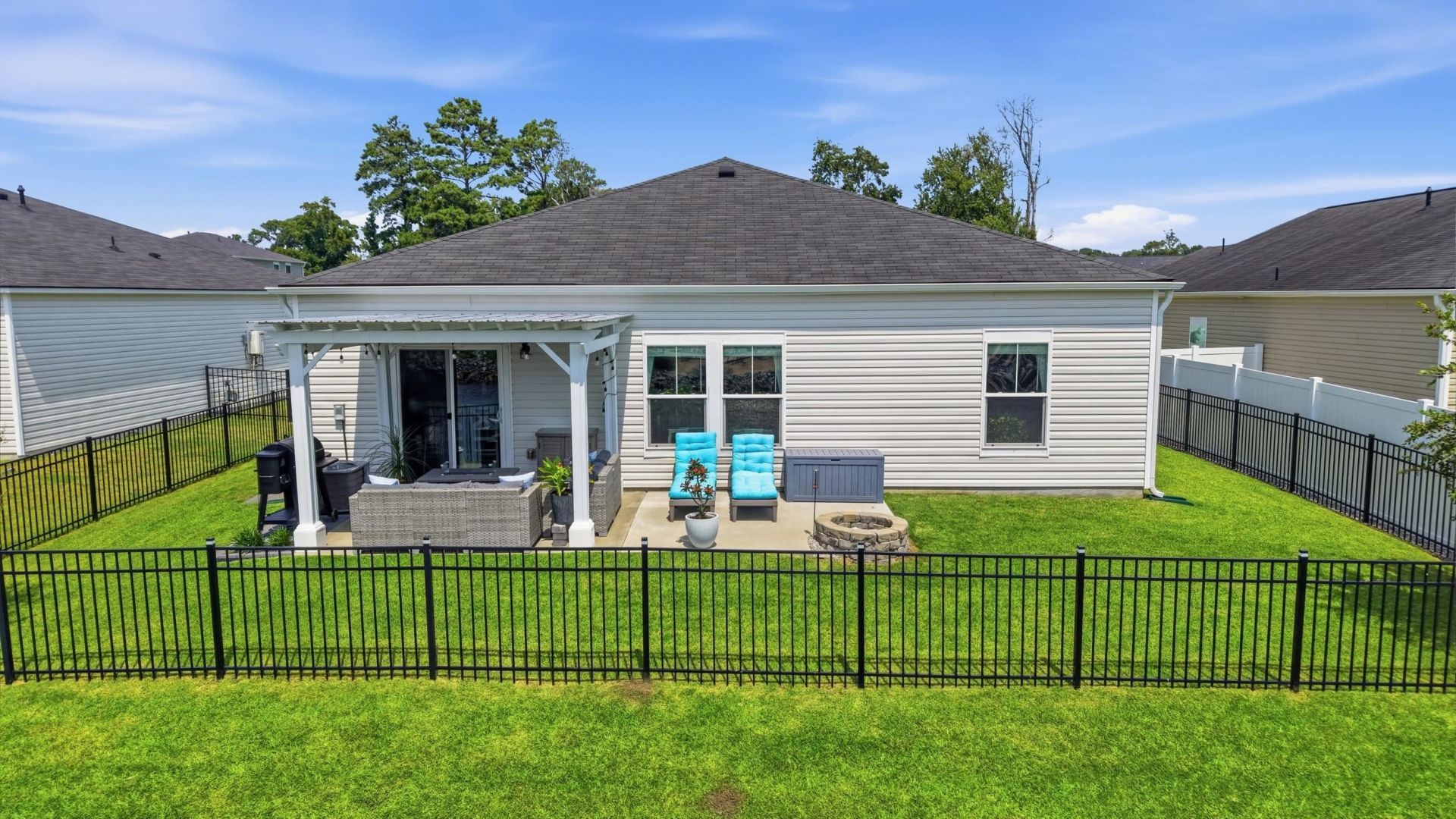179 S Reindeer Rd. Photo 27