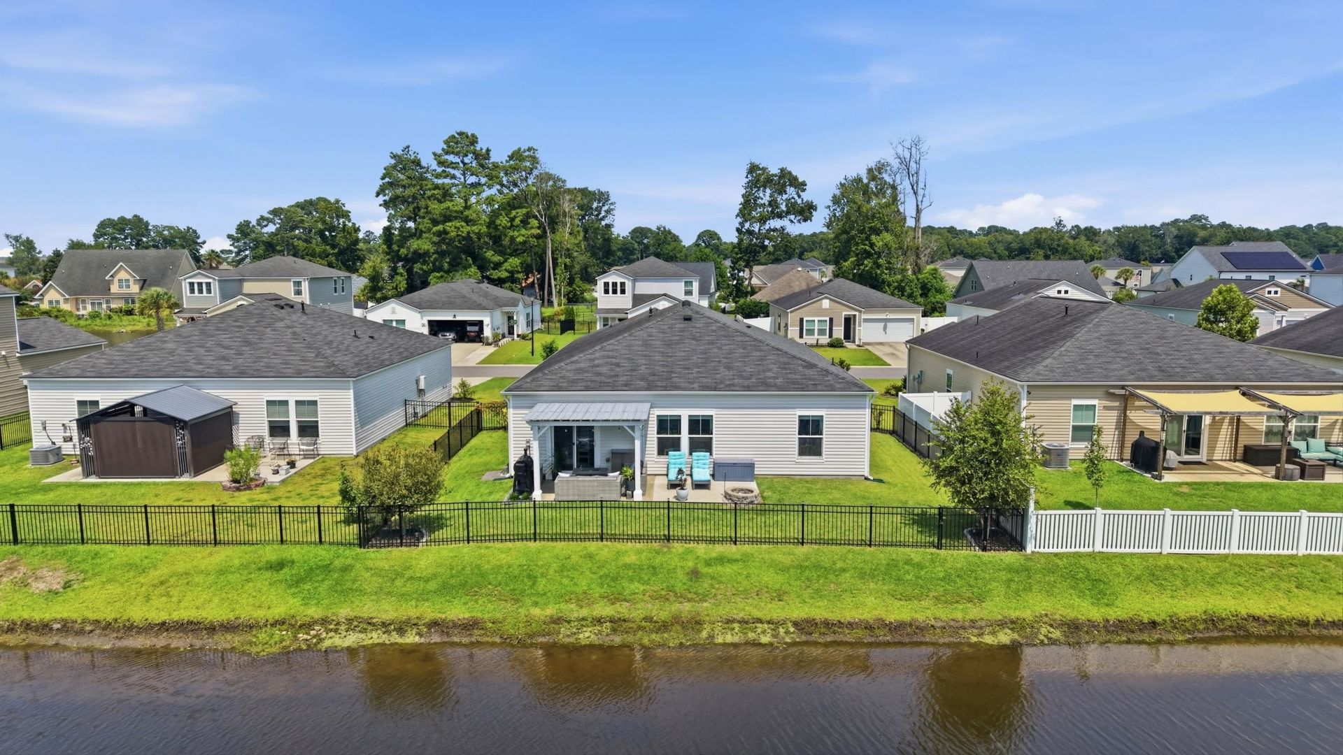 179 S Reindeer Rd. Photo 28