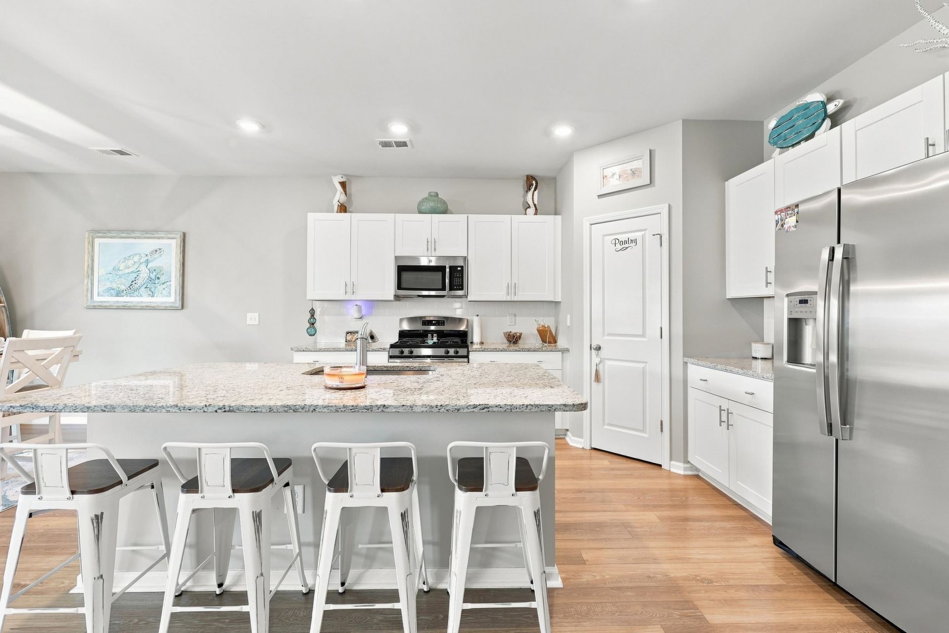 179 S Reindeer Rd. Photo 9