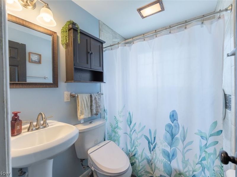 13473 Donald Drive, Brook Park, OH 44142 Photo 18