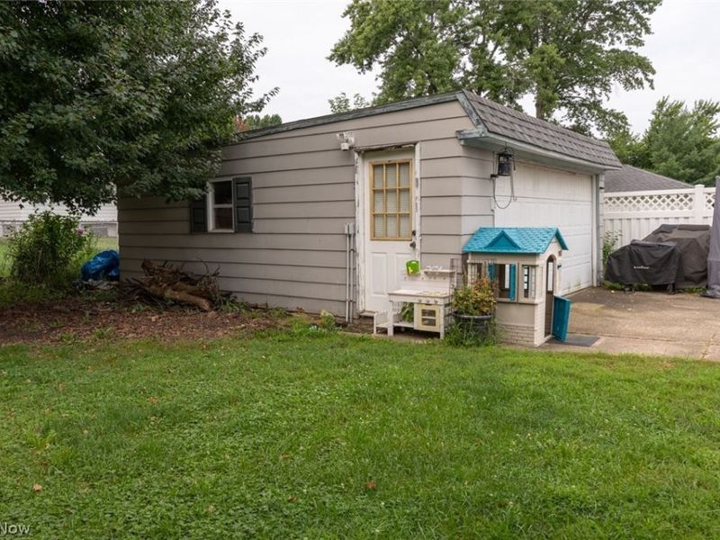 13473 Donald Drive, Brook Park, OH 44142 Photo 42