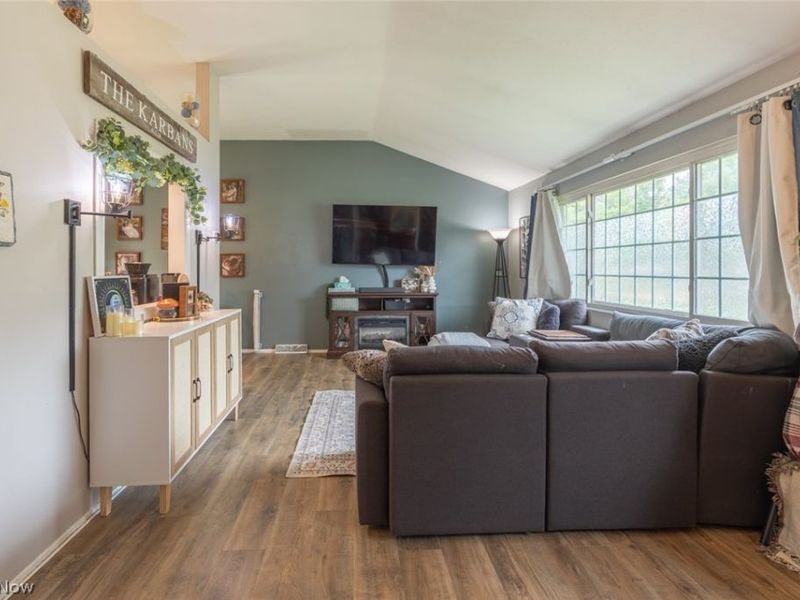 13473 Donald Drive, Brook Park, OH 44142 Photo 5