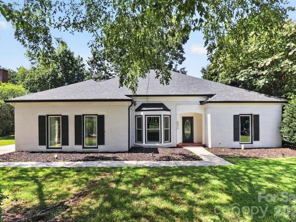 4015 Thistledown Court, Charlotte, NC 28269
